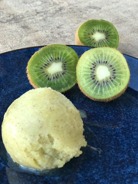 Kiwi is – frisk og læskende sorbet is