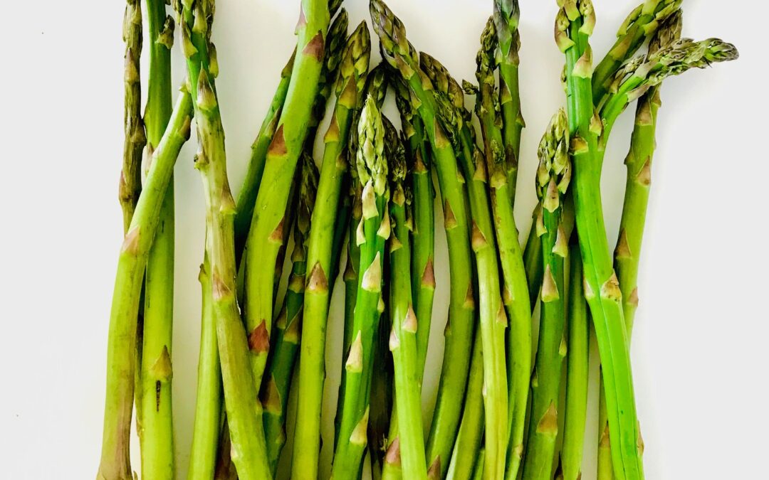 Asparges – tilberedning af hvide og grønne asparges