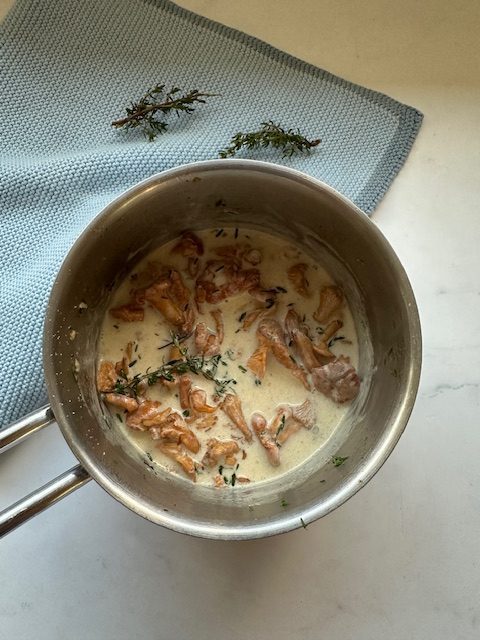 Kantareller i flødesauce