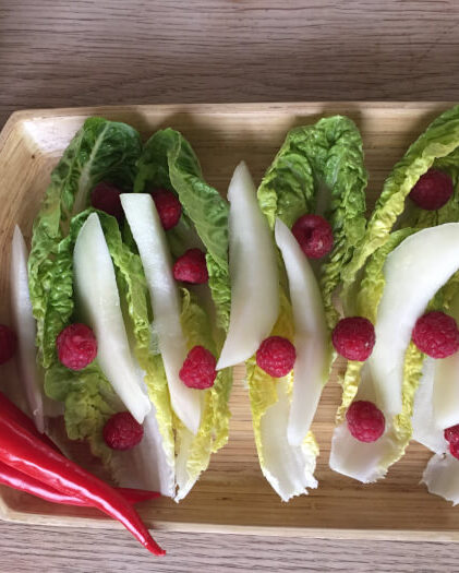 Hjertesalat med hindbær og honningmelon