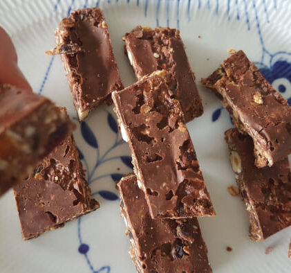 De lækreste muslibarer med peanutbutter